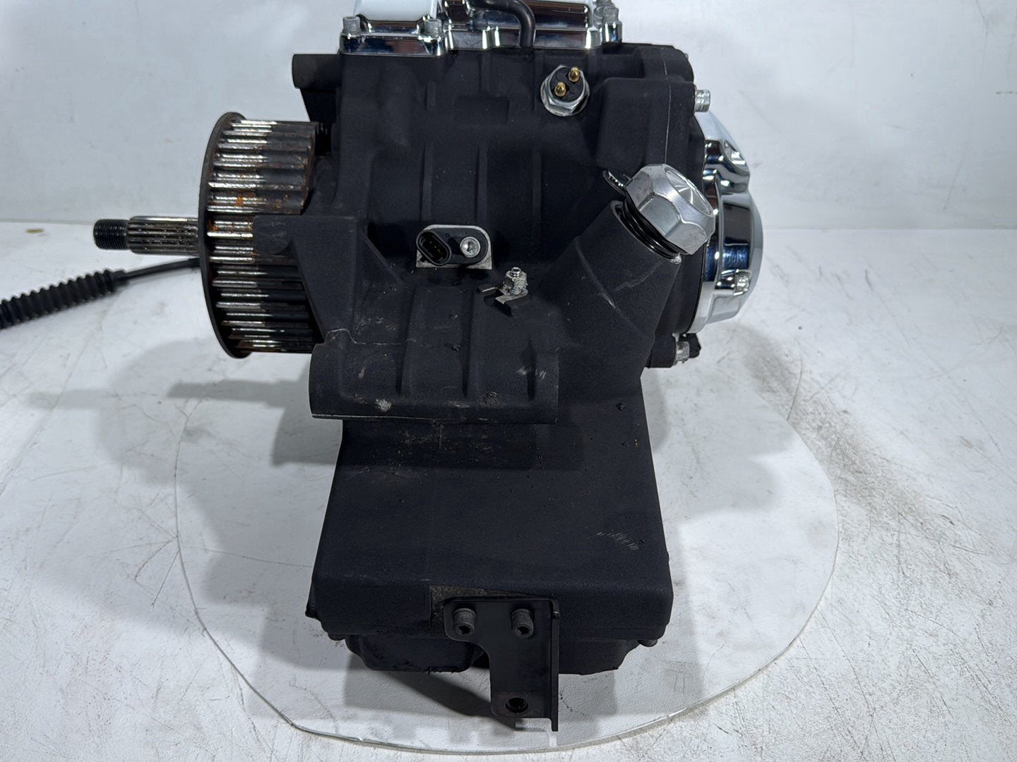 2011 Harley Street Glide Touring FLHX OEM 6 Speed Transmission Gearbox