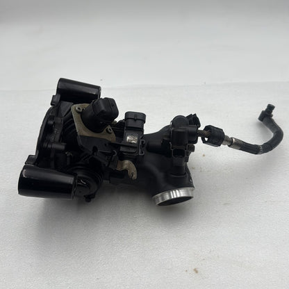 2007 - 2017 Harley-Davidson Dyna Wide Glide Engine Intake Manifold Throttle Body 27708-06A