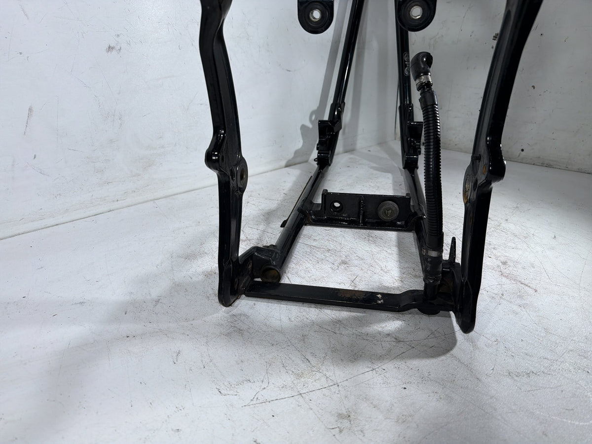 2001 Harley Fat Boy Softail FLSTFI OEM Body Main Frame Chassis SLVG