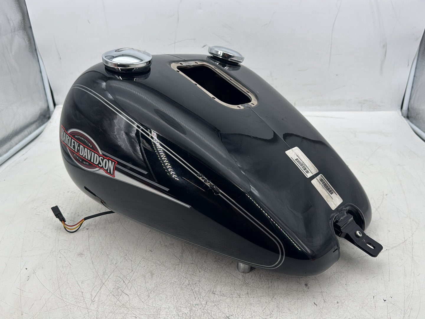2007 Harley Softail Heritage Classic FLSTC OEM Fuel Gas Tank Gasoline Reservoir