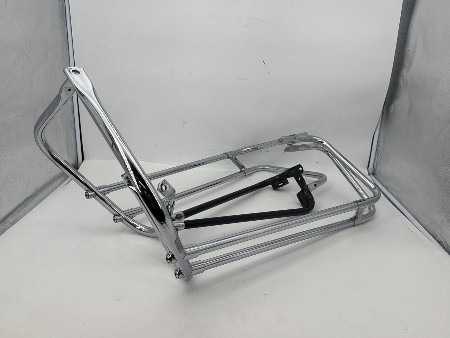 1999 - 2006 Harley-Davidson Touring Electra Glide Classic Rear Left Right Saddlebag Guard Rails Bar 90718-79C