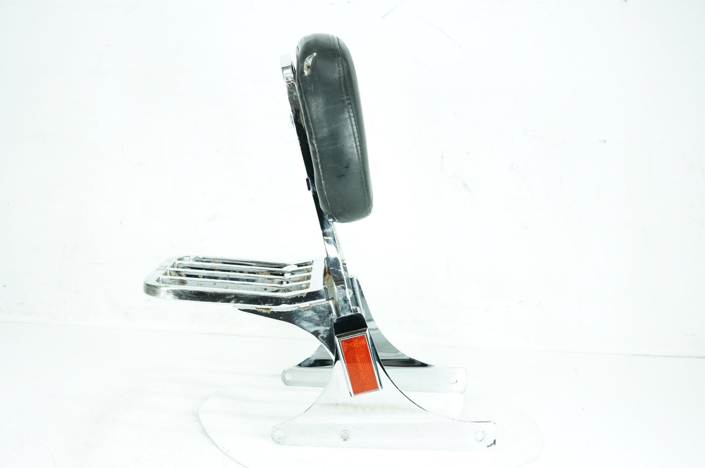 2007 - 2013 Harley-Davidson Softail Heritage Classic Rear Sissy Bar w/ Backrest Cushion Pad 52731-00