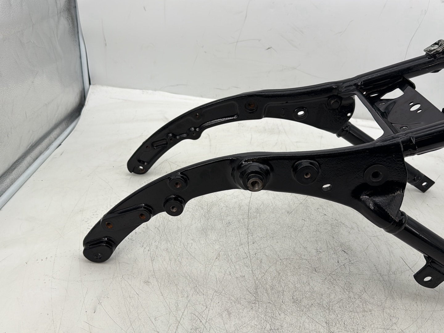 2012 Harley Road Glide Touring FLTRX Custom OEM Rear Back Sub Frame Rail Bar 48079-09BHP
