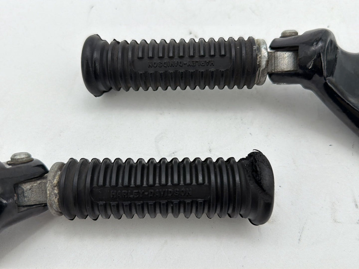 2005 Harley Sportster 1200 XL1200R OEM Left Right Driver Foot Rest Pegs