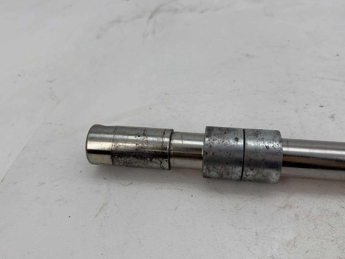 2007 Harley Street Glide Touring FLHX OEM Front Wheel Axle Bolt Shaft
