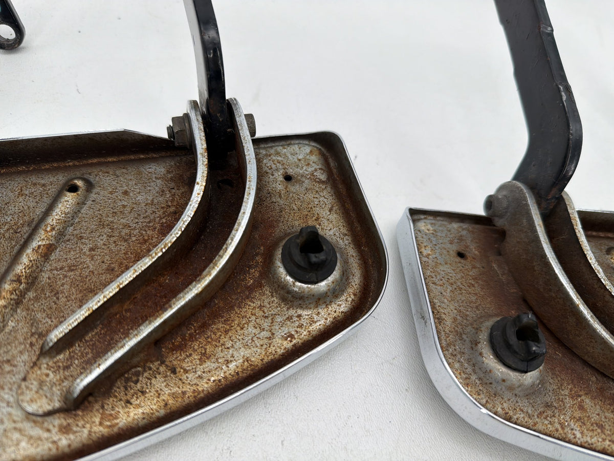 02 Harley Electra Glide Touring FLHT OEM Left Right Driver Floorboard Foot Rest
