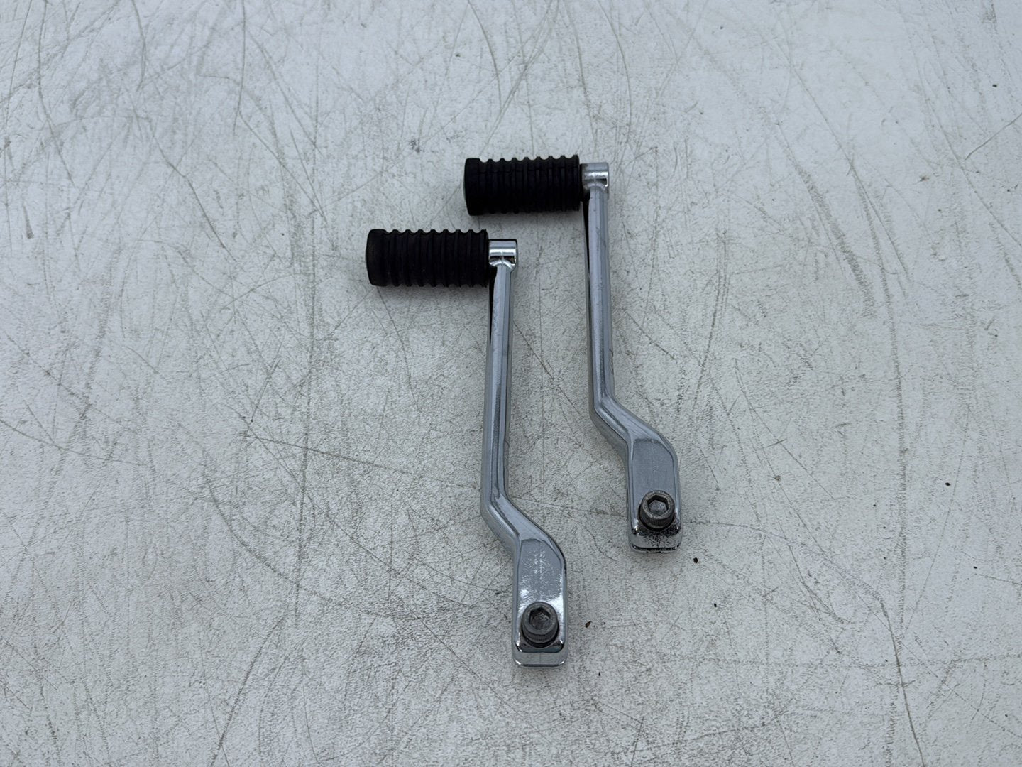 2011 Harley Street Glide Touring FLHX OEM Gear Shifter Lever Pedal Pedals