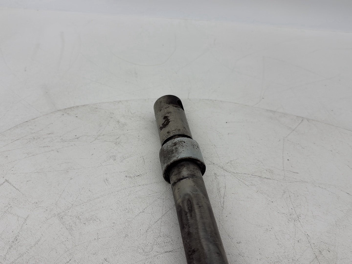 1999 - 2006 Harley-Davidson Touring Electra Glide Front Wheel Axle Bolt Shaft 43364-00