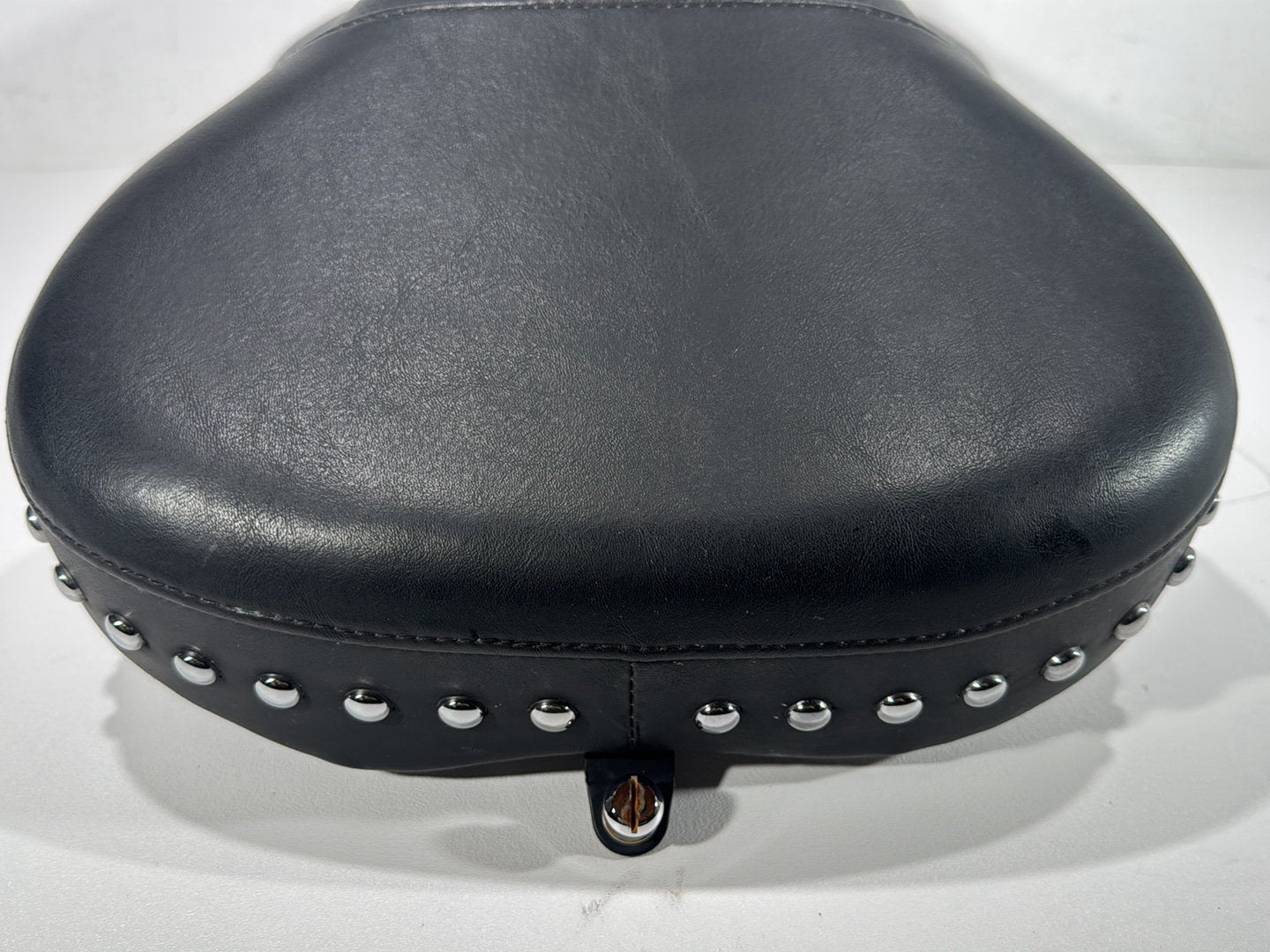 2004 Harley Softail FLSTC Heritage Classic OEM Passenger Rider Driver Seat Saddle