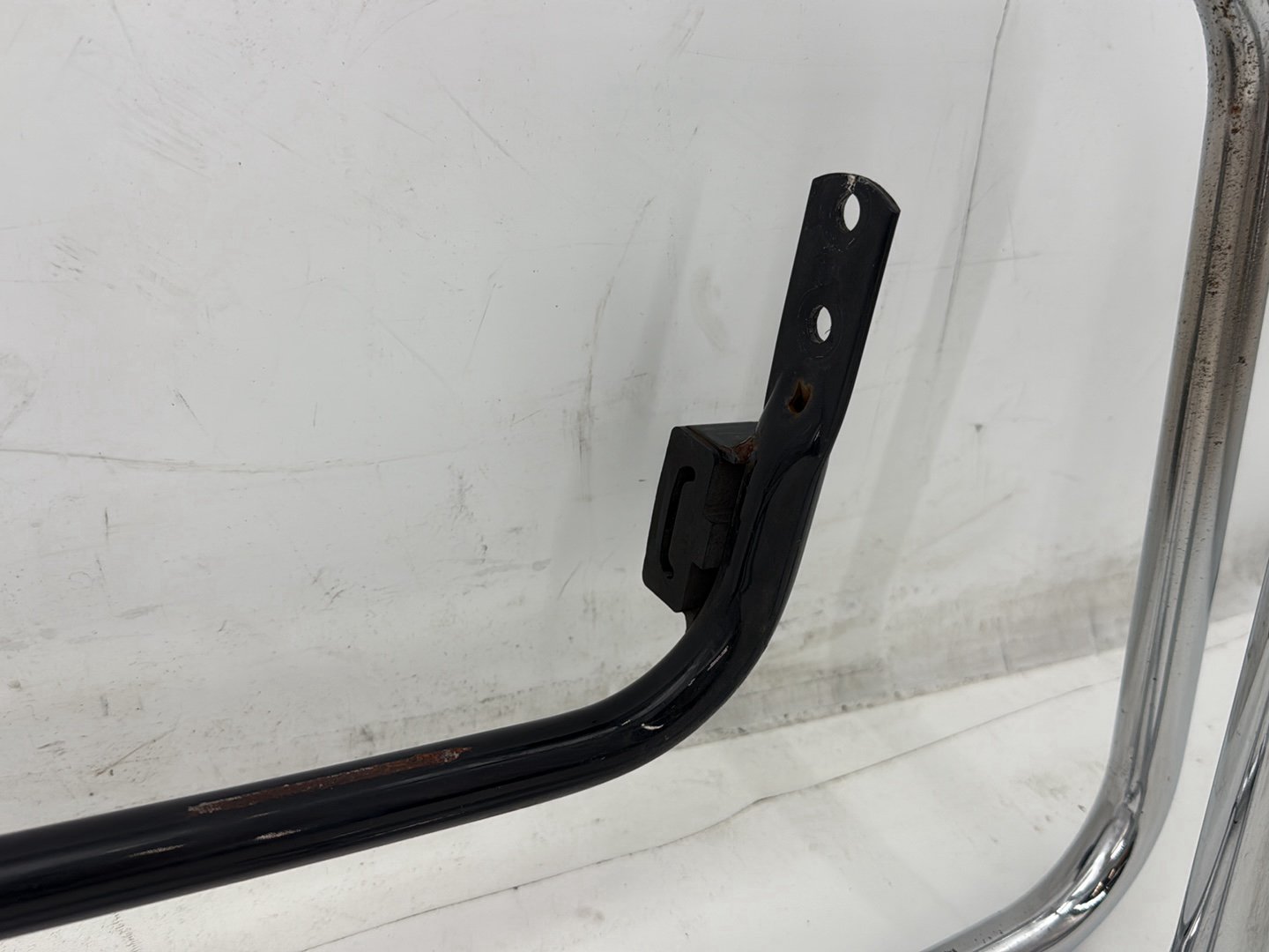 2006 Harley Road King Touring FLHRCI Classic OEM Rear Left Right Saddlebag Guard Rails Bar