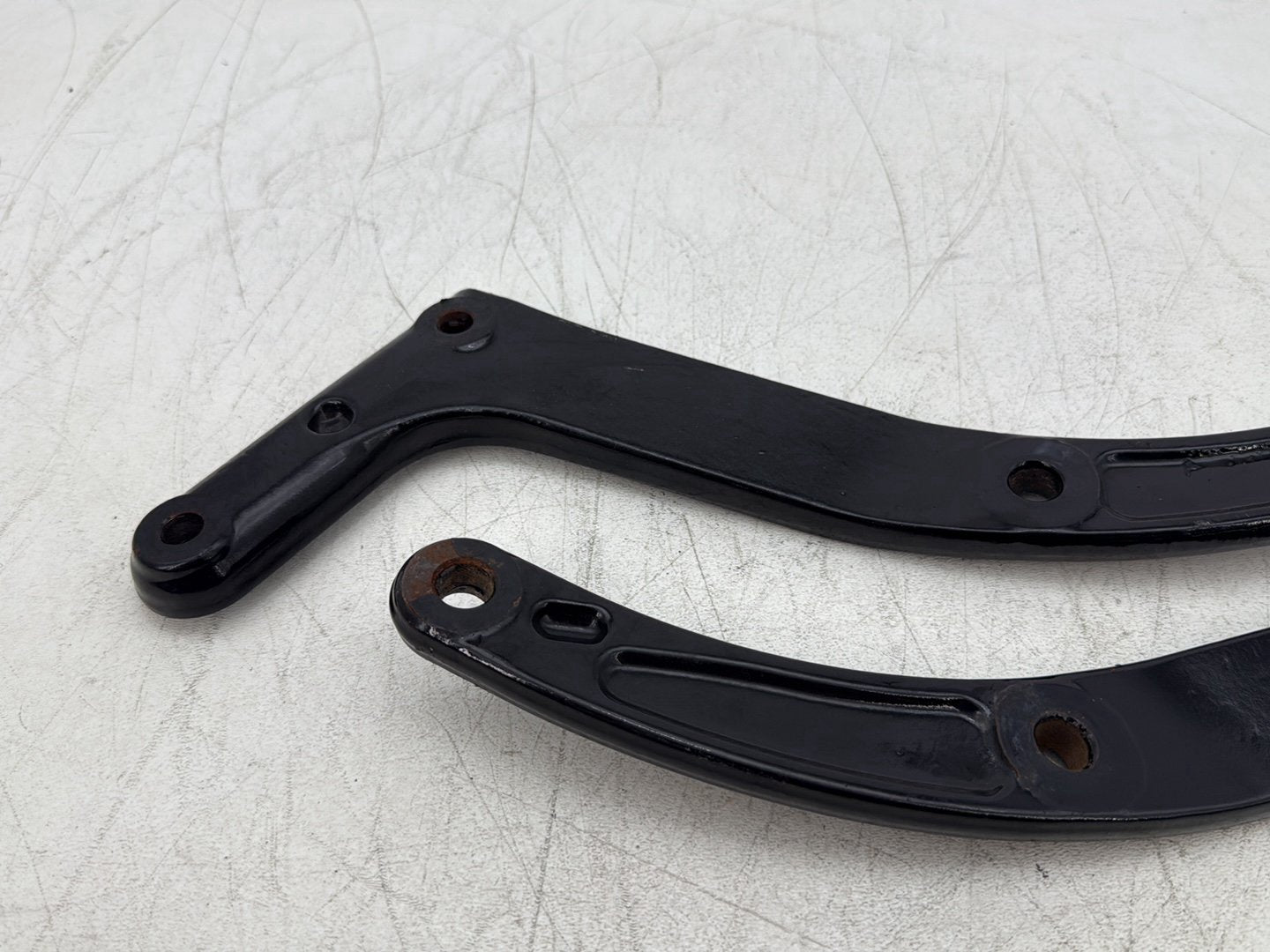 2011 Harley Softail FLSTFB Fat Boy OEM Rear Left & Right Fender Support Bracket