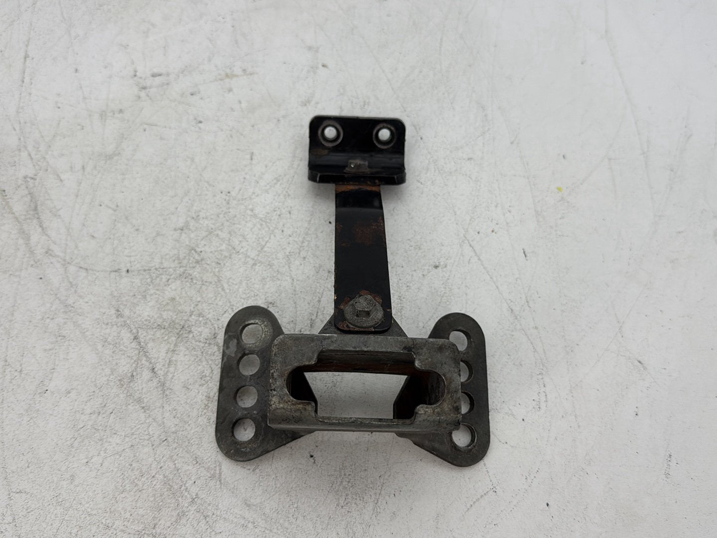 2018 Harley Electra Glide Touring Driver Rider Backrest Bracket Mount 52589-09A