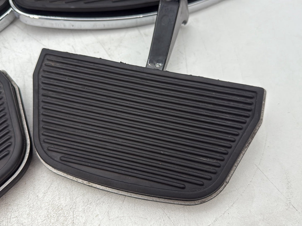 2013 Harley Electra Glide Touring Left Right Driver & Pass Floorboard Foot Rest