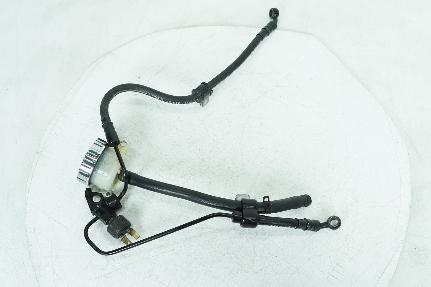 2004 - 2013 Harley-Davidson Sportster Low Rear Brake Line Master Cylinder Reservoir Tank 44429-04