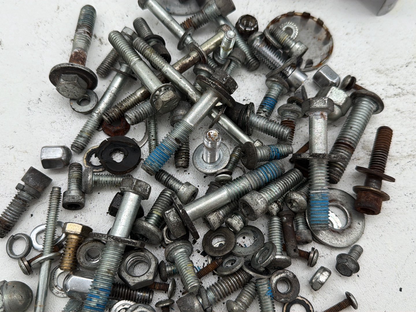 2009 Harley Dyna Street Bob FXDB OEM Hardware Bolts Nuts & Brackets