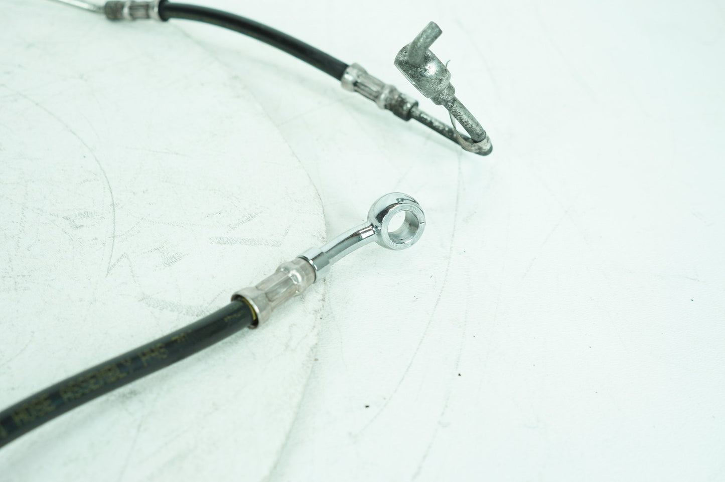2007 - 2016 Harley-Davidson Touring CVO Street Glide Screamin Front Brake Hose Line Pipe ABS 46673-10