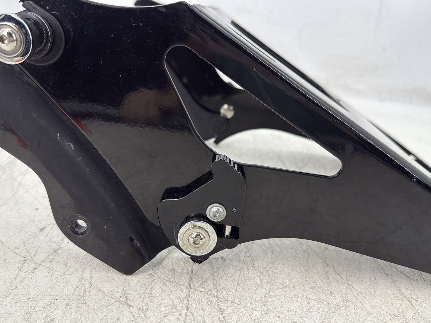 2015 Harley Road Glide Touring FLTRXS OEM Rear Back Luggage Rack Storage Baggage Bar