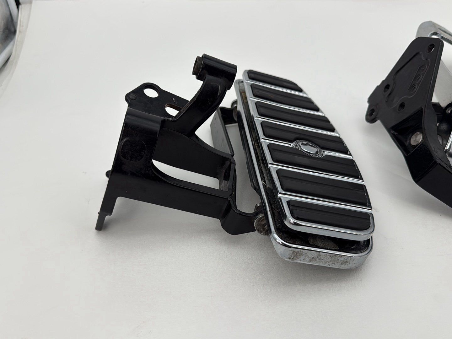 2007 Harley Softail Heritage Classic FLSTC OEM Left Right Driver Floorboard Foot Rest