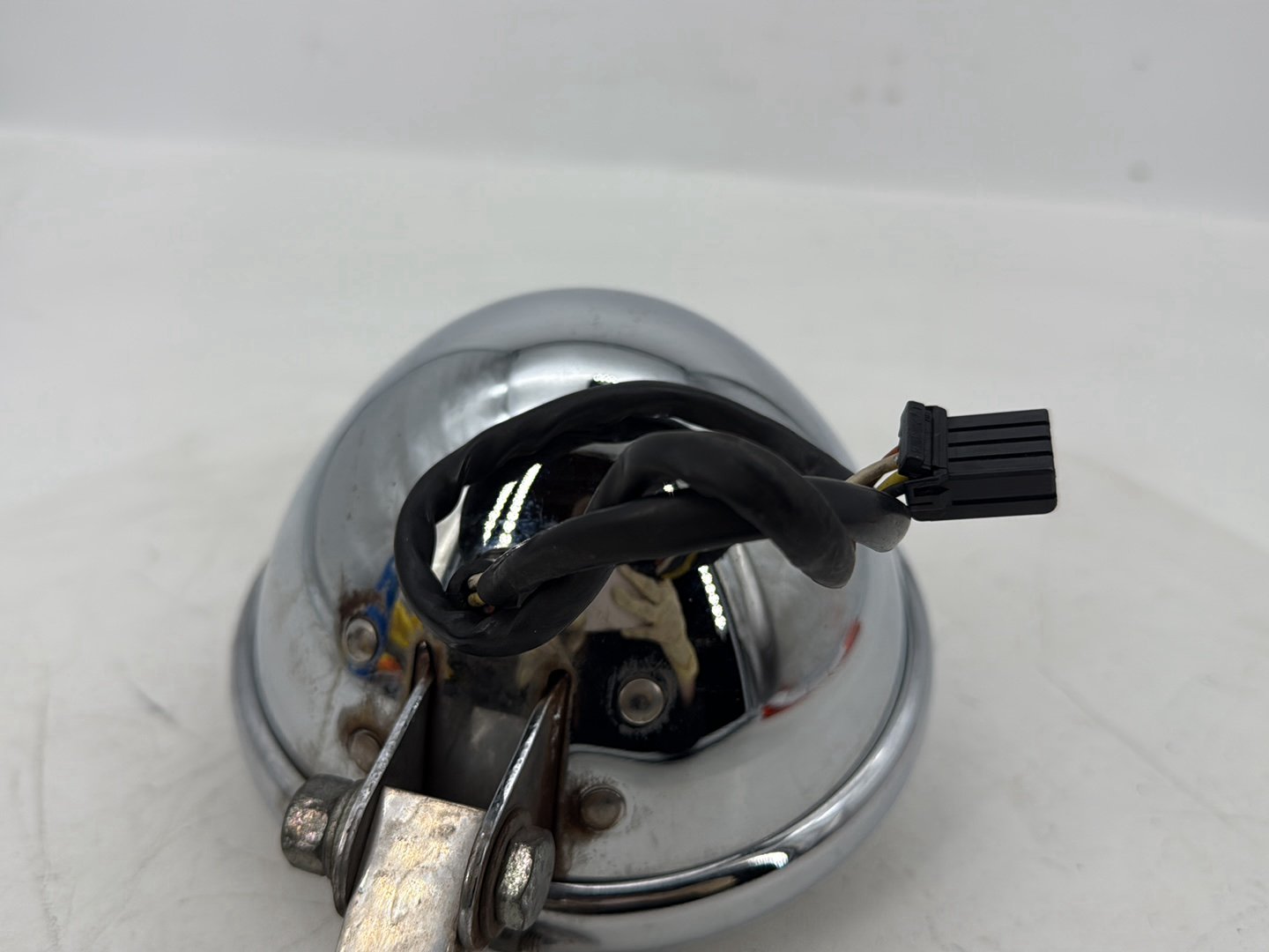 2007 - 2012 Harley-Davidson Dyna Super Glide Headlight Headlamp Head Light Halogen  	69162-06A