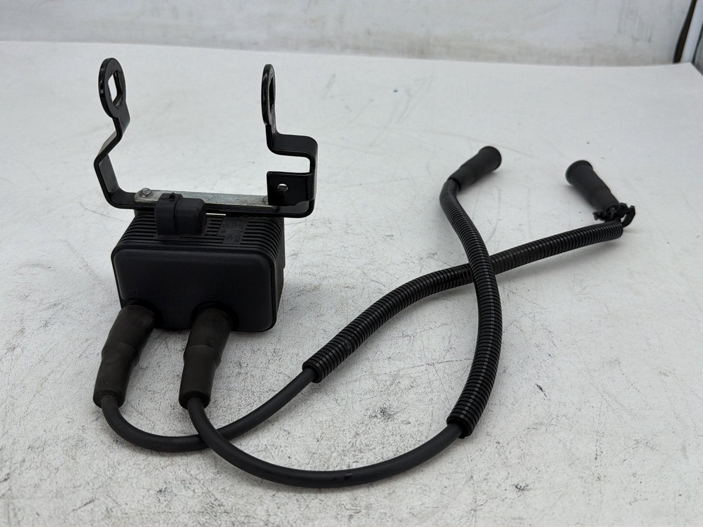 2006 Harley Sportster 1200 Custom XL1200C OEM Ignition Coil Spark Plugs Cable