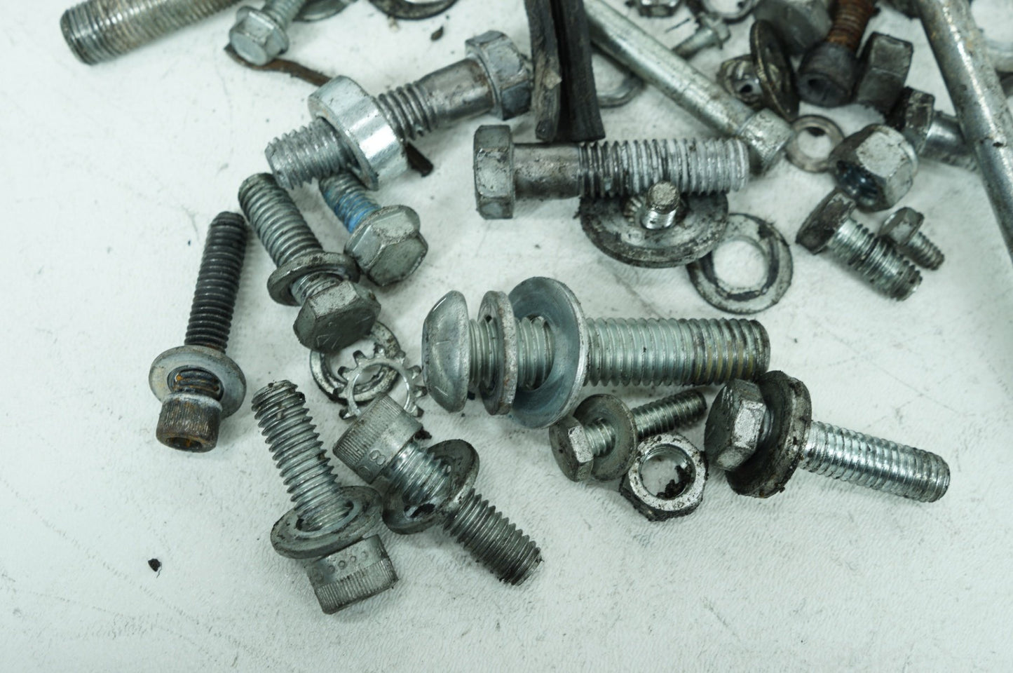 2003 Harley-Davidson Sportster XL1200 - Hardware Bolts Nuts & Brackets