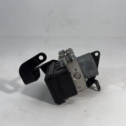 2017 - 2026 Harley-Davidson Softail Heritage Classic 114 ABS Brake Pump & Control Module 41100044C