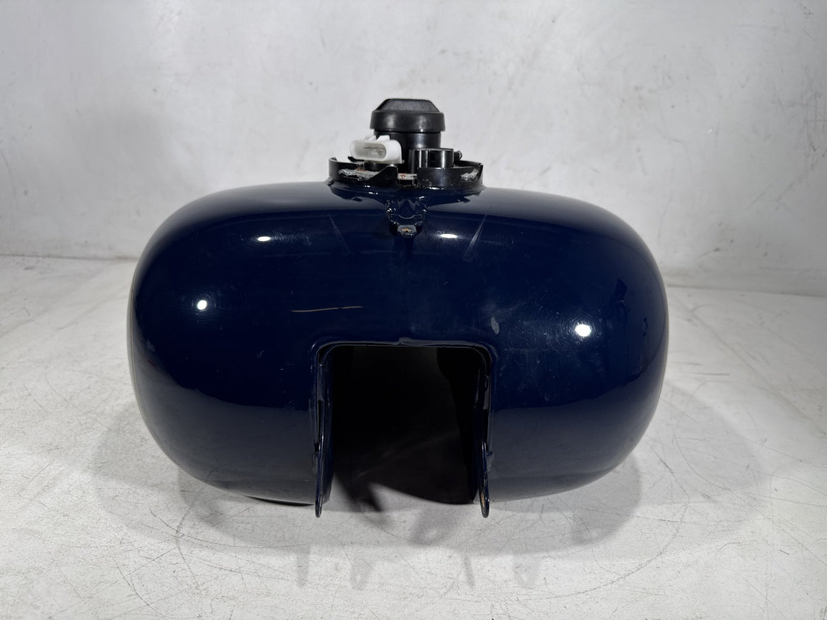 2011 Harley Electra Touring Police OEM Fuel Gas Tank Gasoline Reservoir & Pump