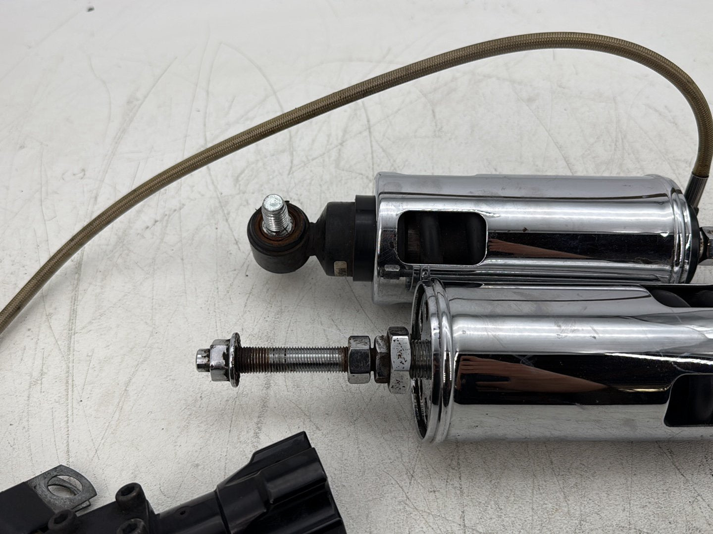 2011 Harley Softail FLSTFB Fat Boy OEM Rear Left Right Shock Absorbers