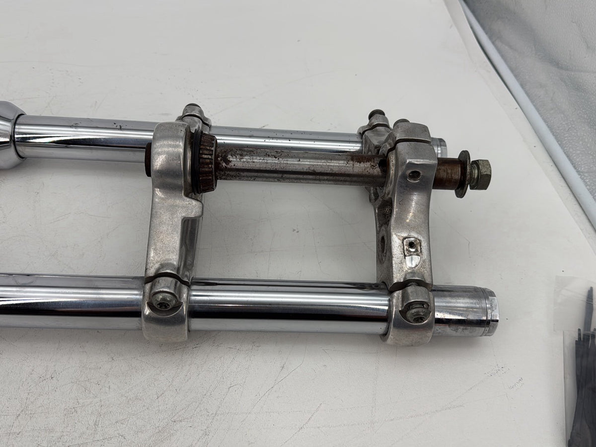 2005 Harley Sportster XL883C 883 Front Triple Tree Set &amp; LH RH Fork Legs Sliders