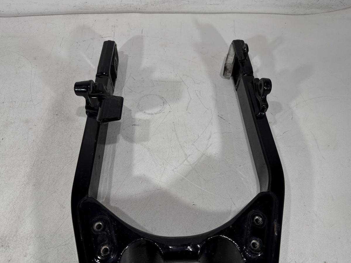 2016 Harley Dyna Fat Bob FXDF 103 OEM Rear Fork Swingarm Swing Arm