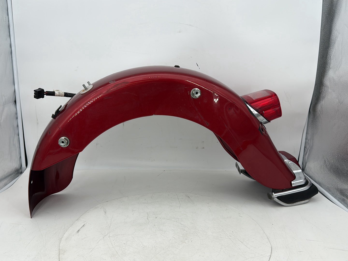 1999 - 2006 Harley-Davidson Touring Electra Glide Ultra Rear Wheel Fender Taillight Brake Lamp 59579-01B