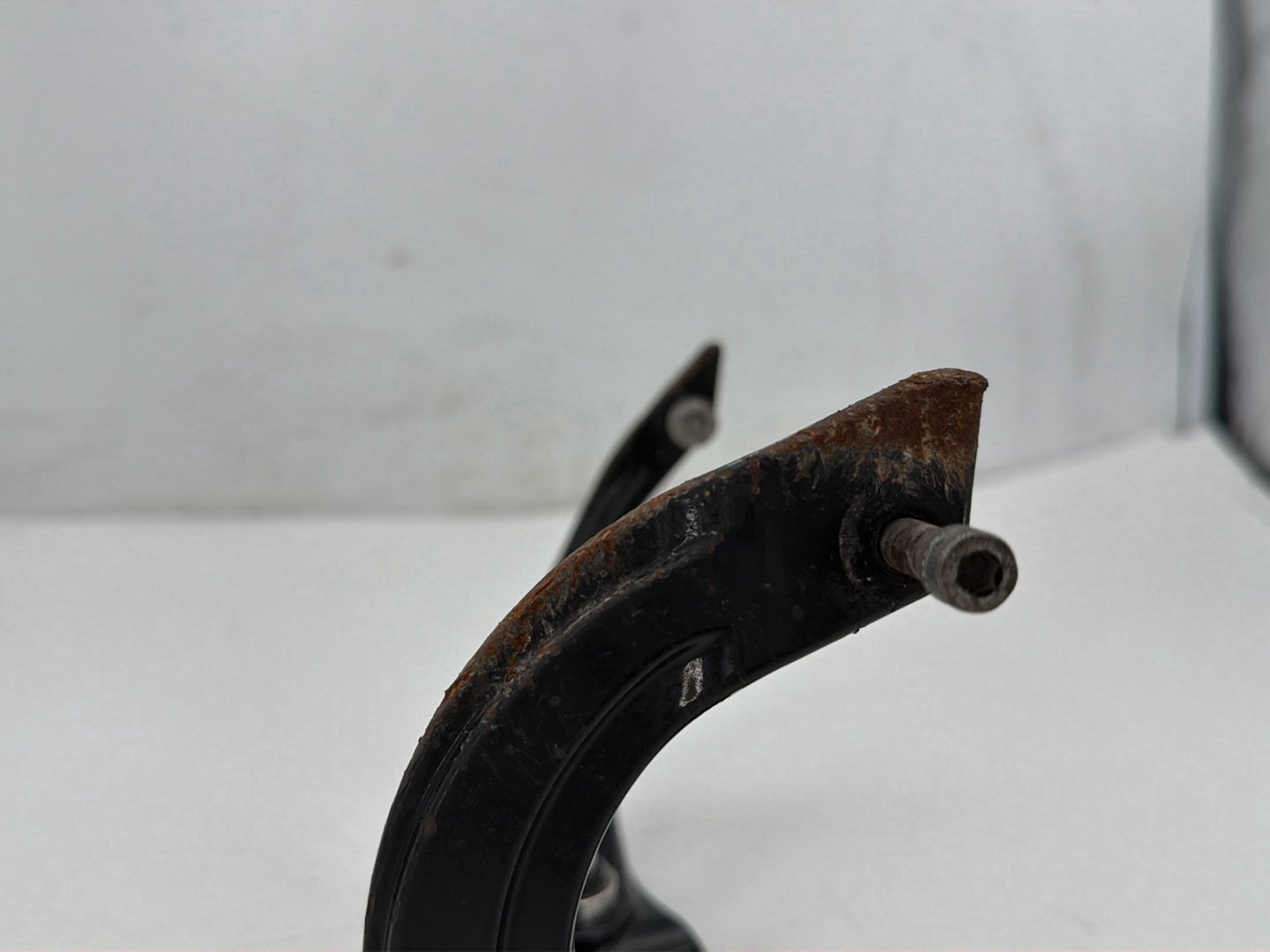 2011 Harley Heritage Softail Classic FLSTC OEM Right 1 Footboard Mount Bracket