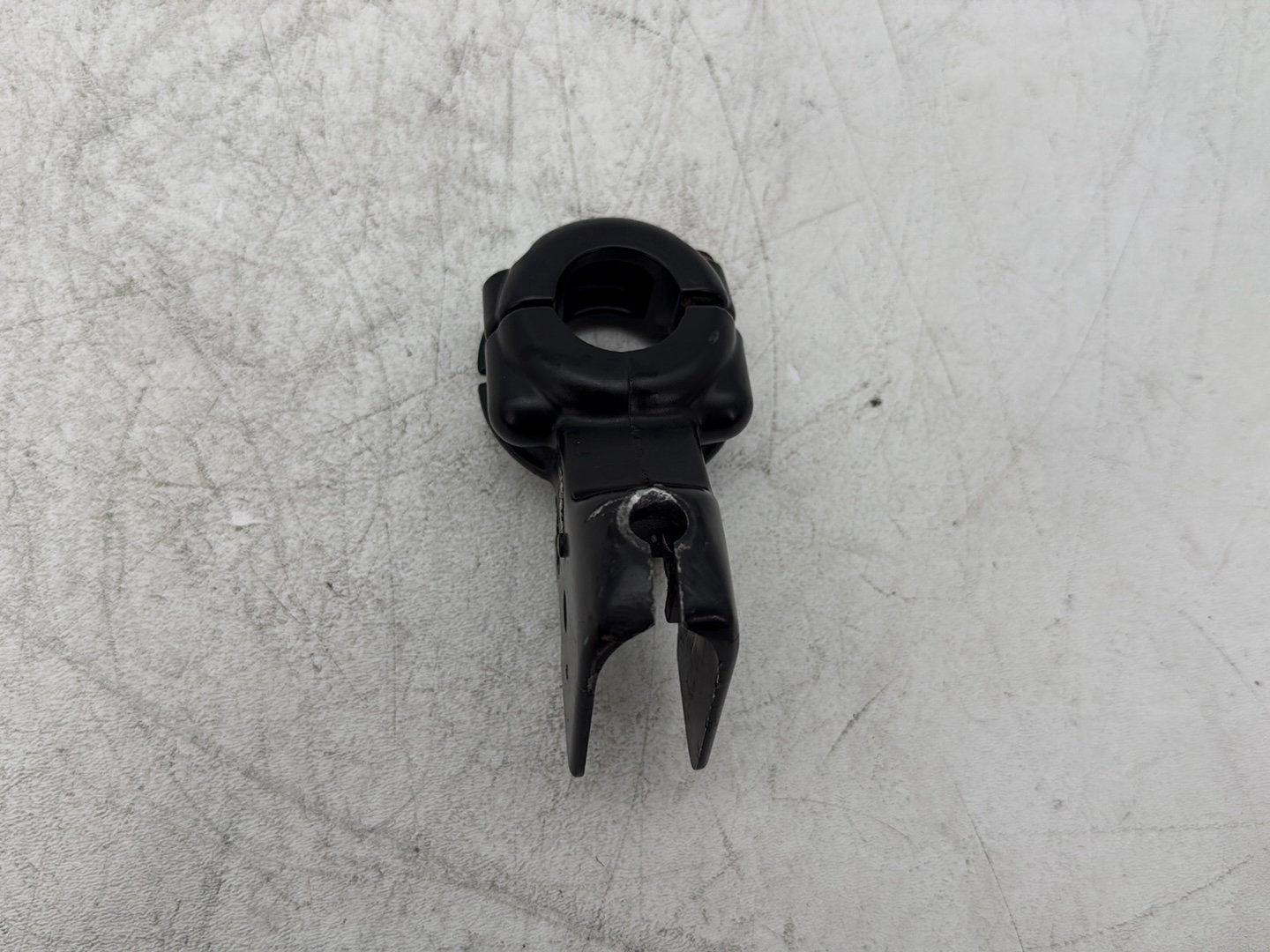 2013 Harley Electra Glide Touring Ultra FLHTCUI OEM Clutch Hand Lever Clutch Perch 38608-96