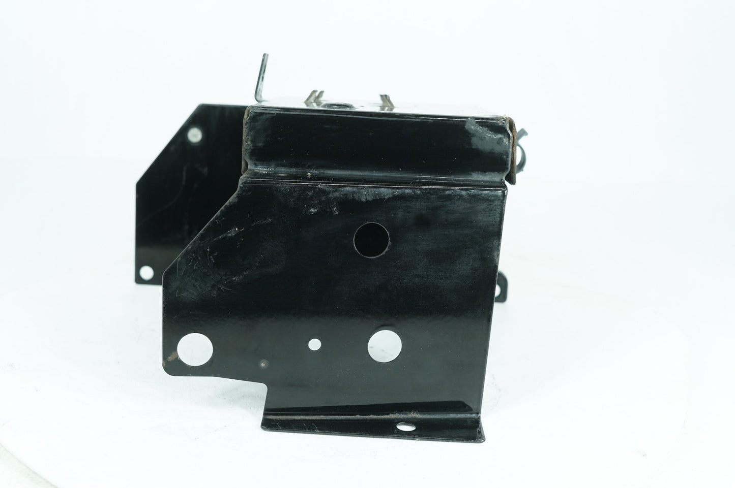 1999 - 2006 Harley-Davidson Touring Electra Glide Classic Battery Tray Bracket Holder Carrier  	66281-02A