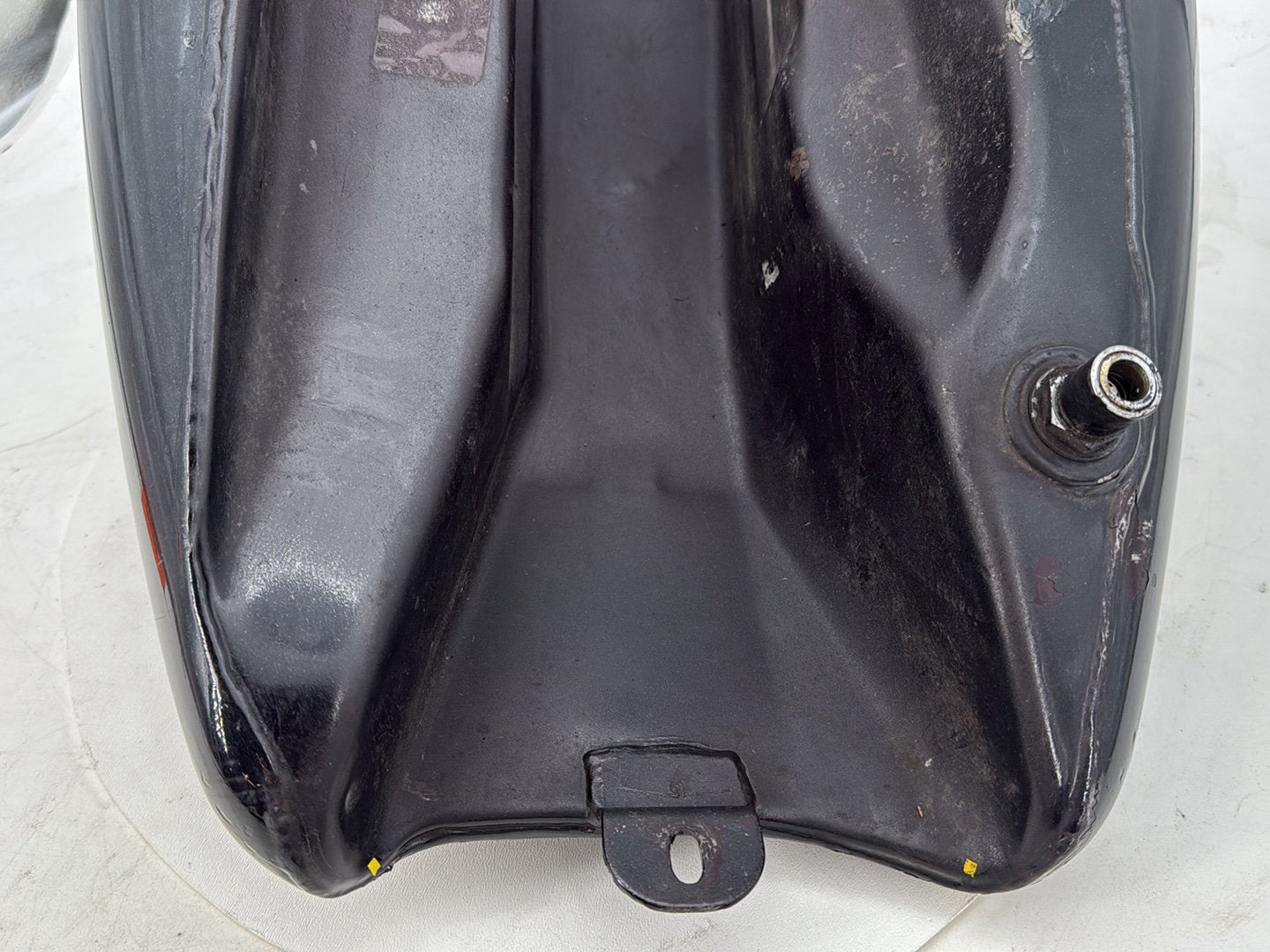 2005 Harley Road Glide Touring FLTRI OEM Fuel Gas Tank Gasoline Reservoir