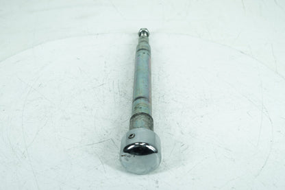2007 - 2011 Harley-Davidson Touring Electra Screamin Eagle Front Wheel Axle Bolt Shaft 43364-00