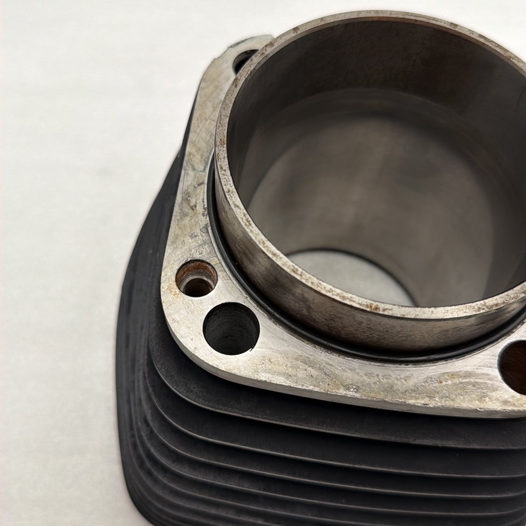 2000 - 2006 Harley-Davidson Dyna Wide Glide Twin Cam Engine Jug 1 Cylinder Barrel 16526-99
