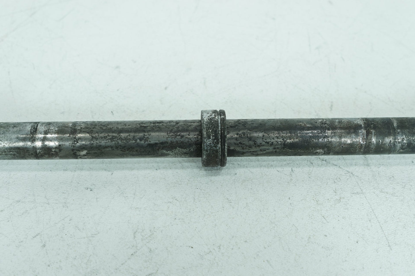 1999 - 2006 Harley-Davidson Touring Electra Ultra Classic Rear Wheel Axle Bolt Shaft 41110-89
