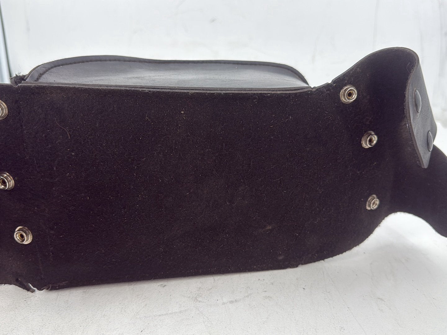 1998 Harley Road King Touring FLHRCI Classic OEM Rear Left 1 Saddlebag Luggage Leather