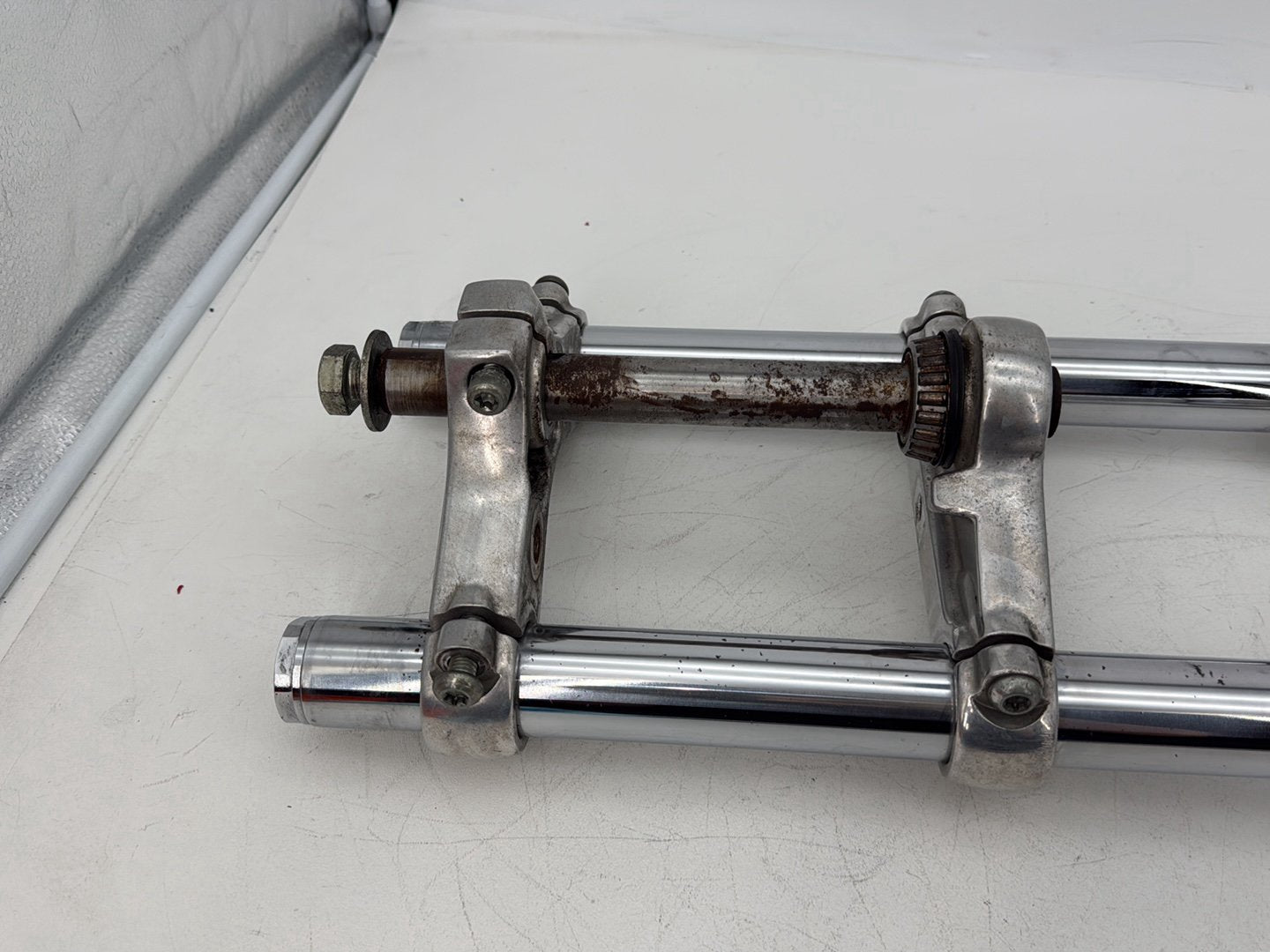 2005 Harley Sportster XL883C 883 Custom OEM Front Triple Tree Set & LH RH Fork Legs Sliders