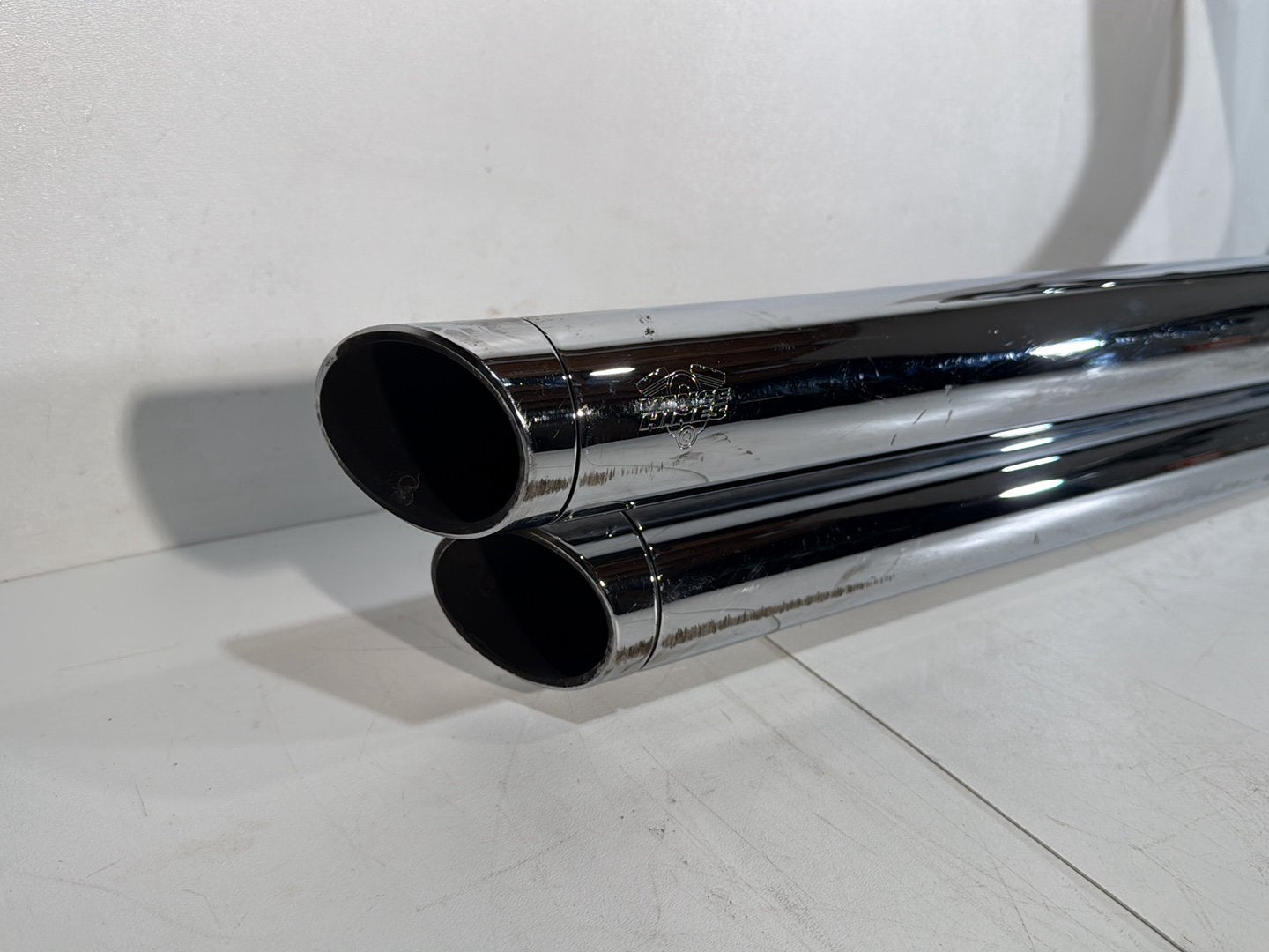 2007 - 2017 Harley-Davidson Dyna Super Glide Custom Exhaust Header Pipes Vance & Hines 65631-06
