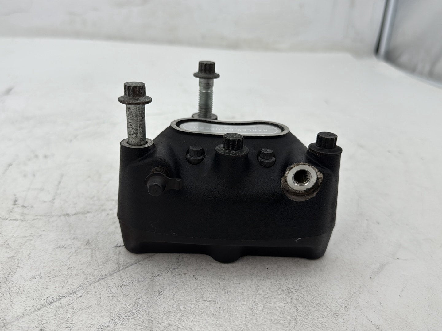 2003 Harley Electra Glide Touring Ultra FLHTCUI OEM Front Right 1 Brake Caliper