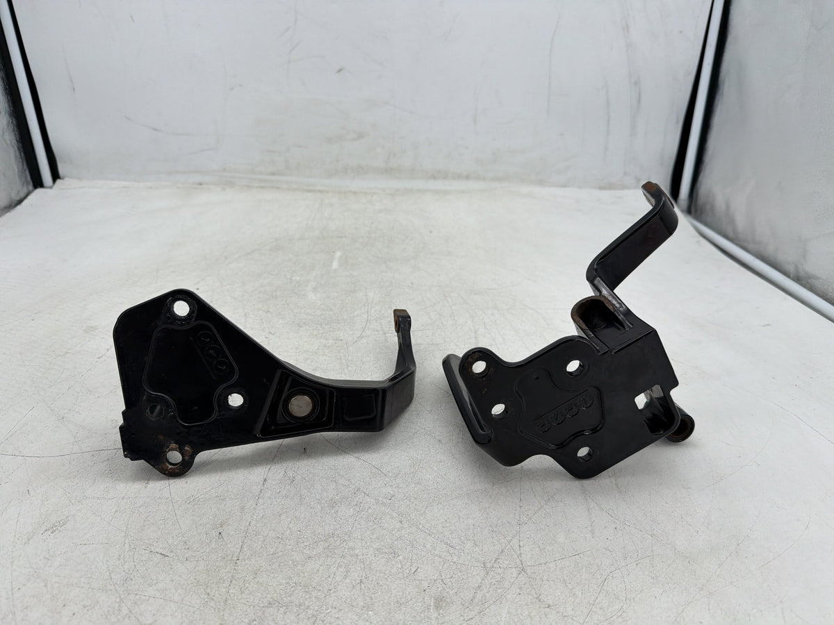 2001 Harley Fat Boy Softail FLSTFI OEM Left Right Driver Footpeg Bracket Mounts