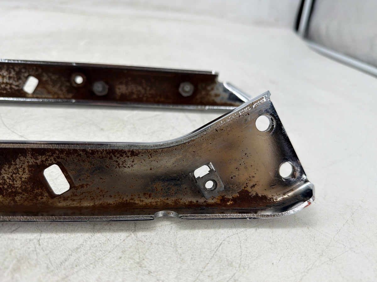 08 Harley Electra Glide Touring OEM Left Right Saddlebag Fender Struts Brackets