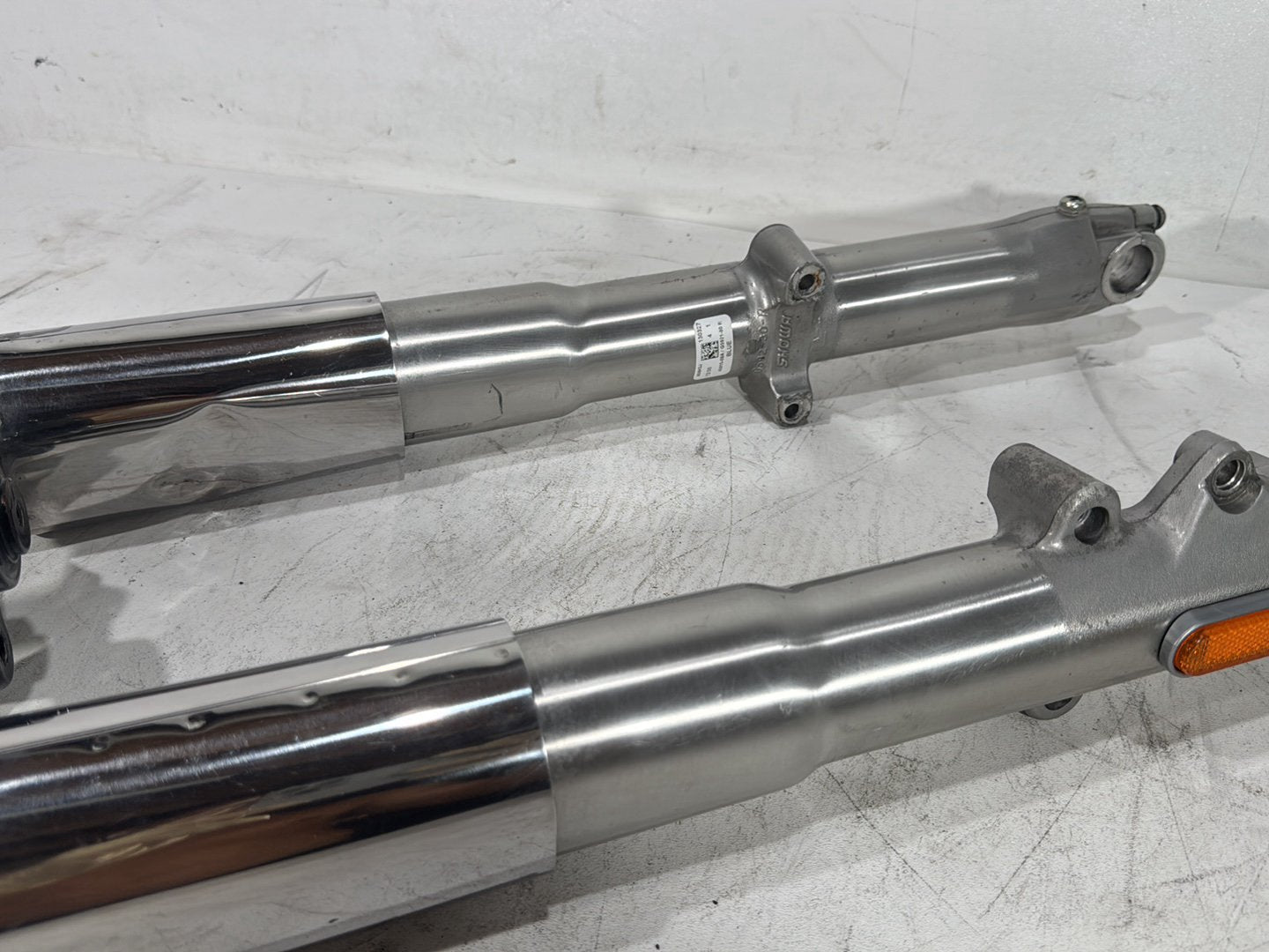2013 Harley Heritage Softail Classic FLSTC OEM Front Triple Tree Set & LH RH Fork Legs Sliders