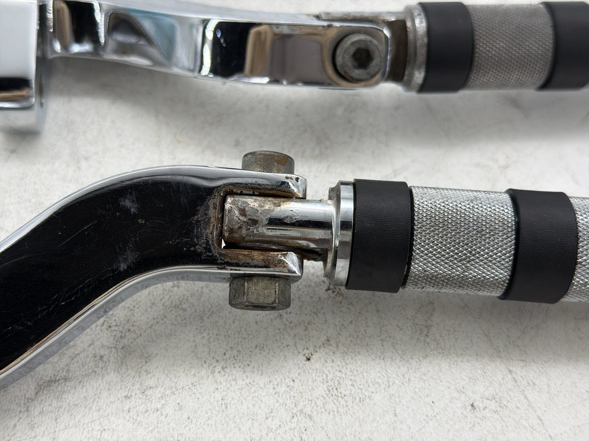 2006 Harley Road King Touring Custom OEM Passenger Left & Right Foot Pegs