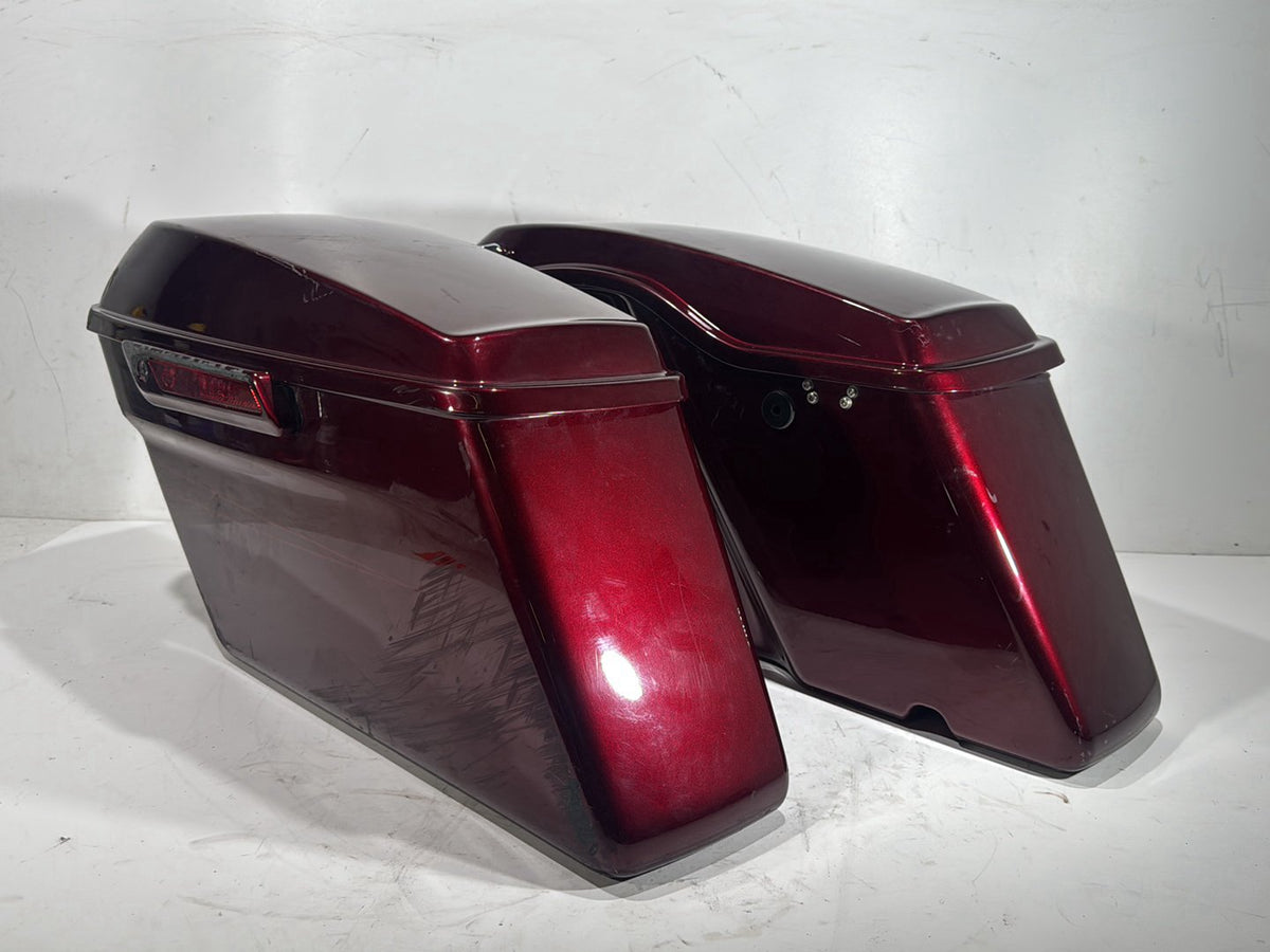2014 Harley Street Glide OEM Left 1 Saddlebag Luggage NO Key SCRATCHED