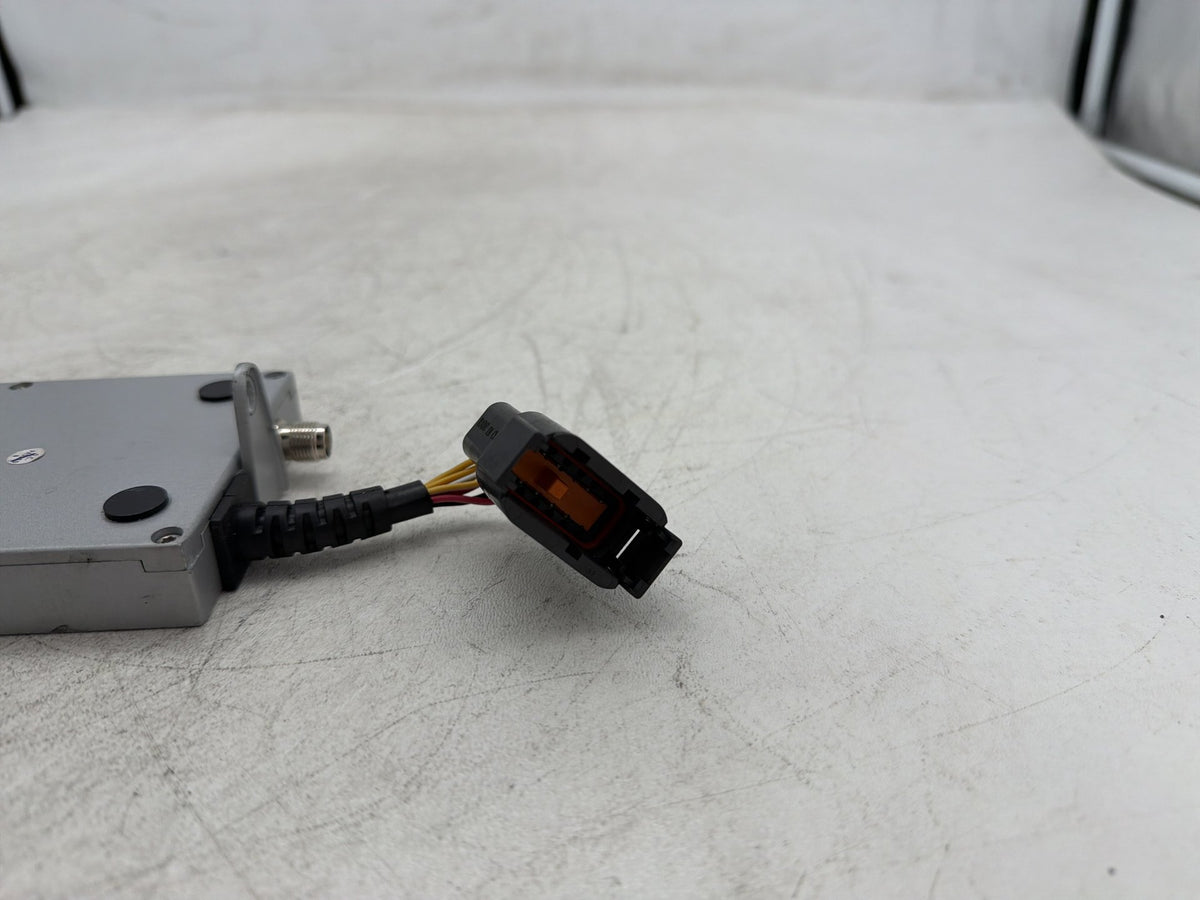 2011 Harley Electra Glide Touring Ultra OEM CB Harman Kardon Radio Module