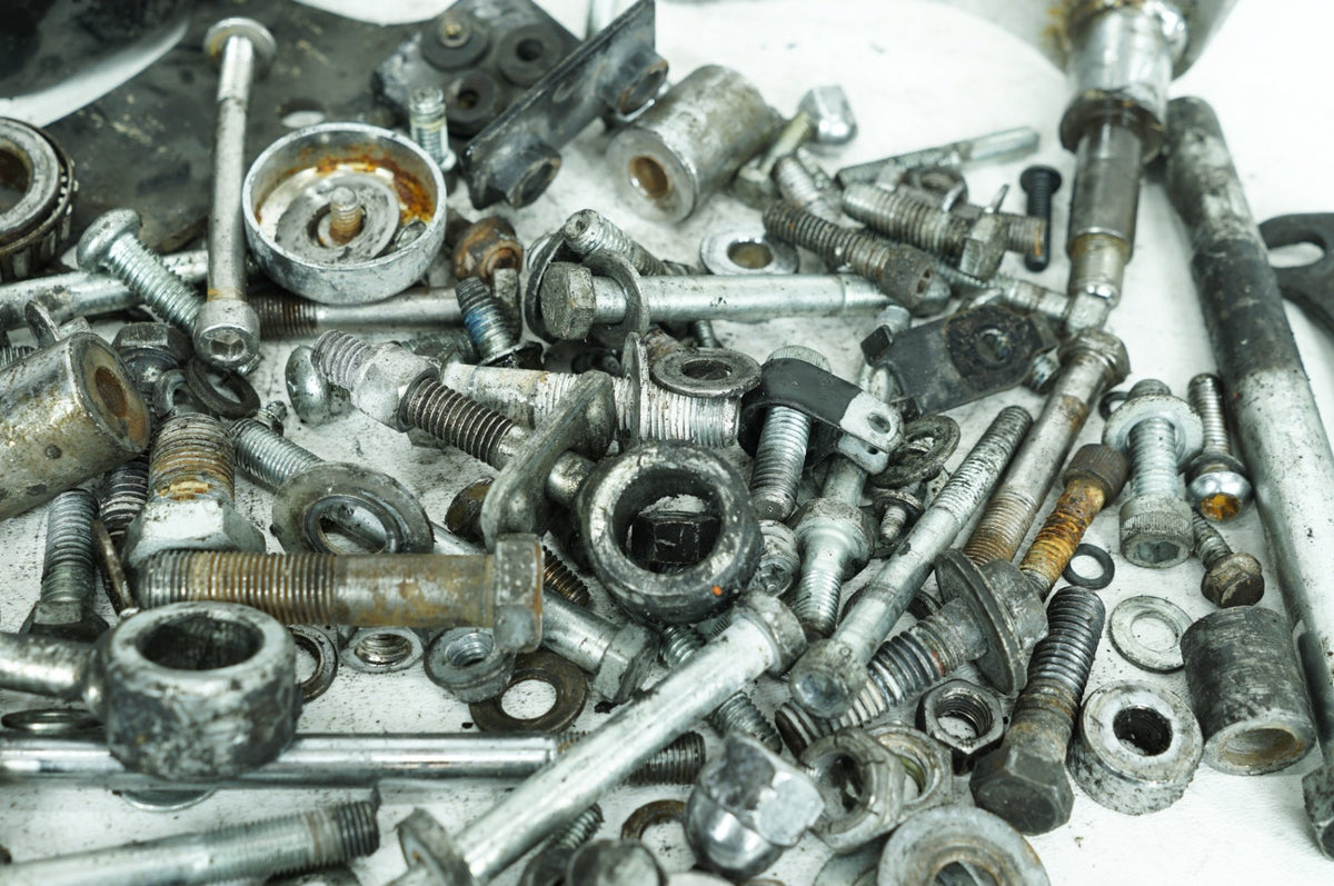 1999 Harley-Davidson Sportster XL1200 S - Hardware Bolts Nuts & Brackets