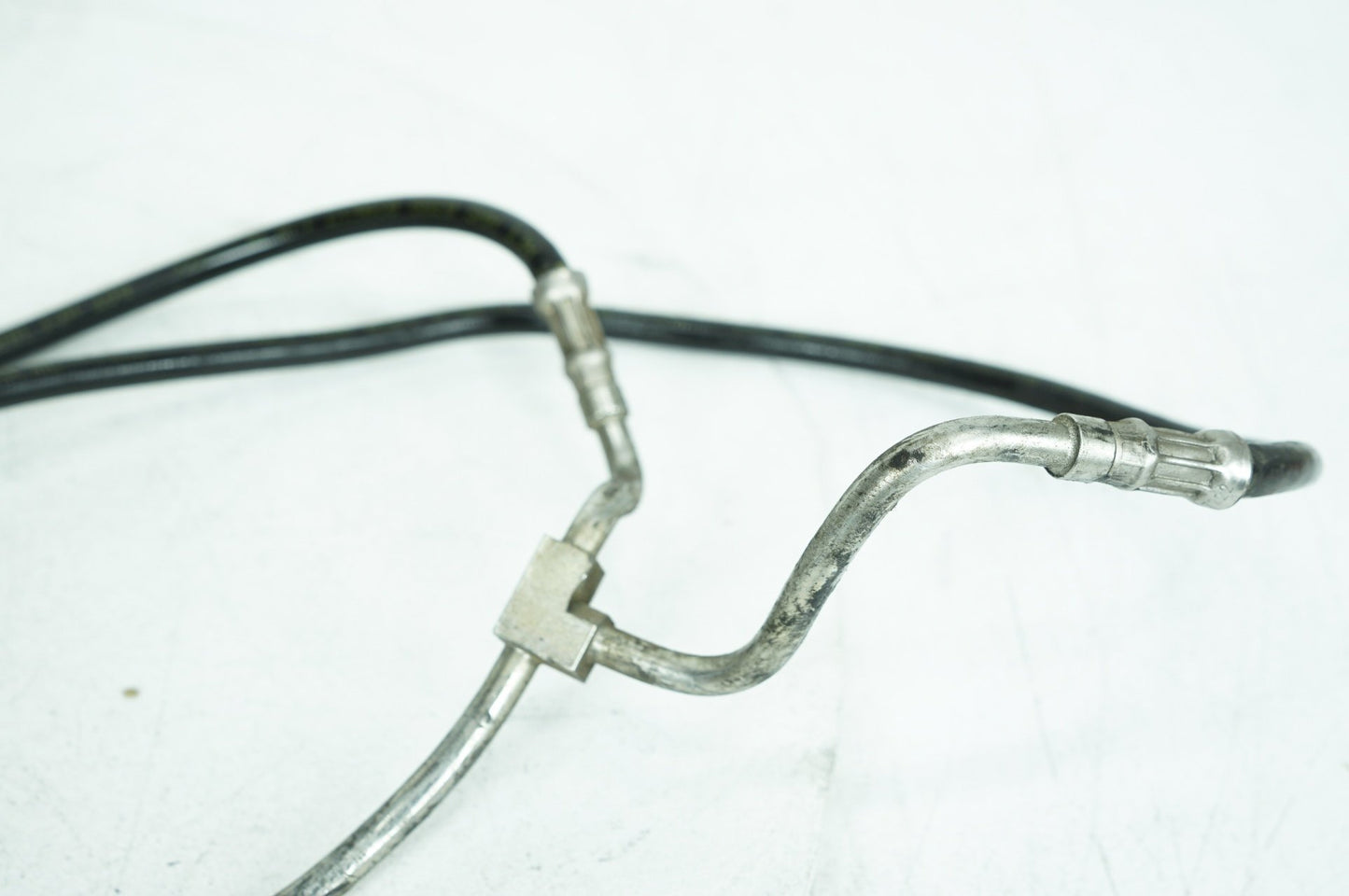 2016 - 2025 Harley-Davidson Touring Street Glide Front Brake Hose Line Pipe NON-abs 41800174